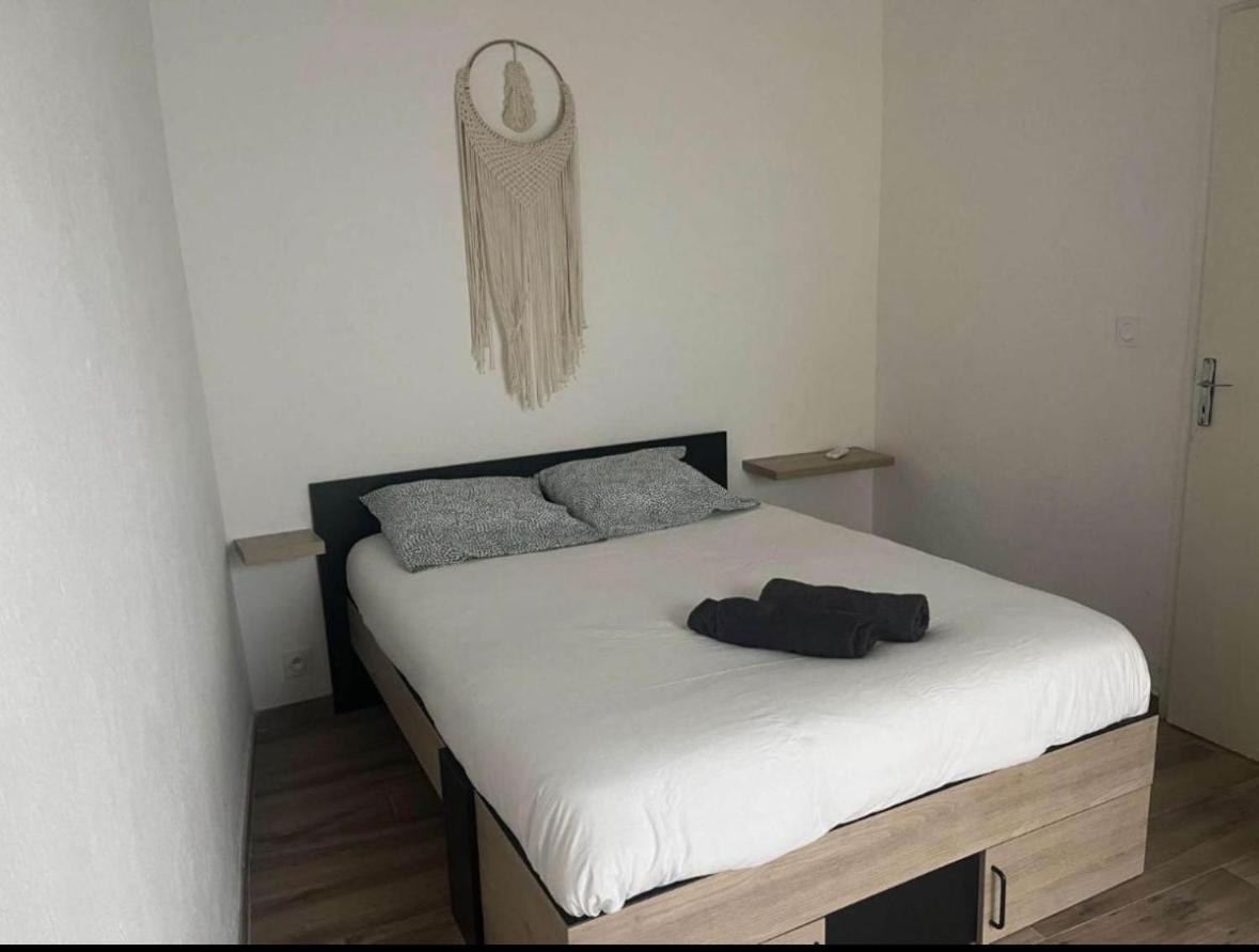 Delice De Nimes Apartment Exterior photo